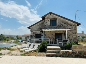 Denize sıfır-Otantik Taş Ev